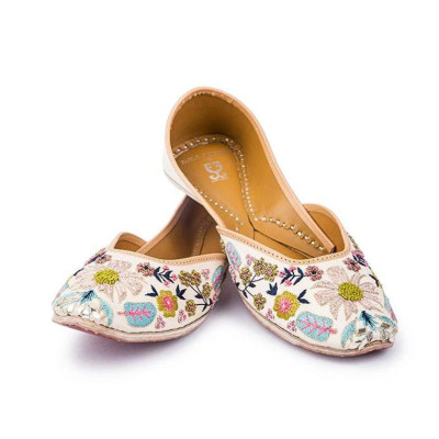 Flower Power Juttis Profile Picture